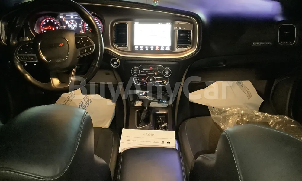 Vehicle photo 9