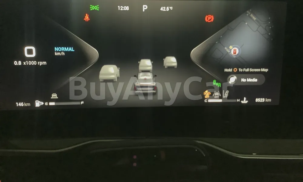 Vehicle photo 7