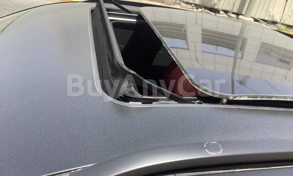 Vehicle photo 5