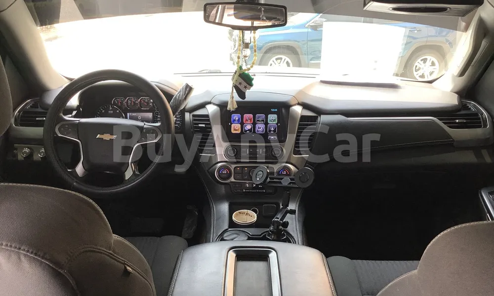 Vehicle photo 8