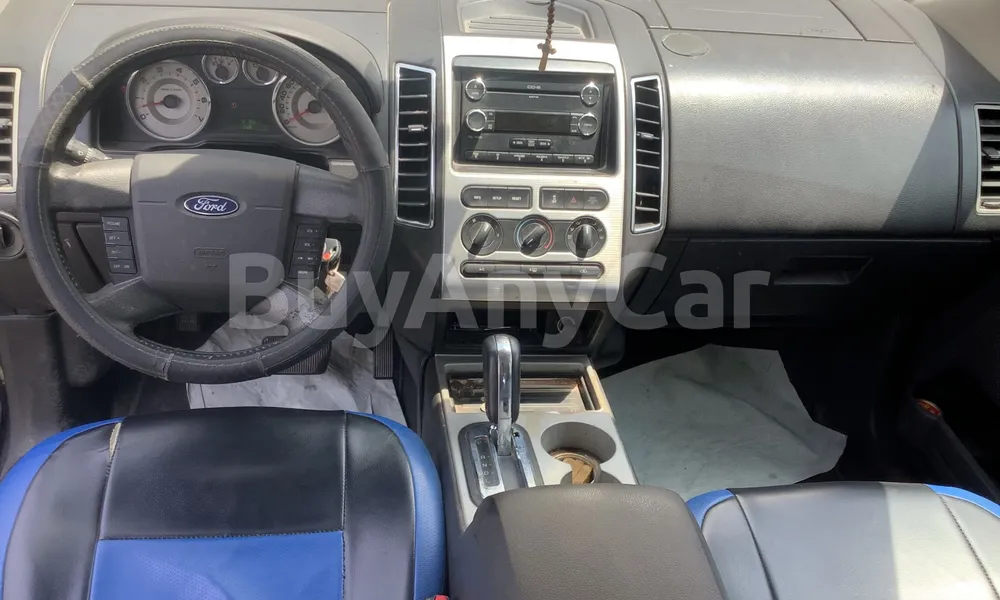Vehicle photo 8