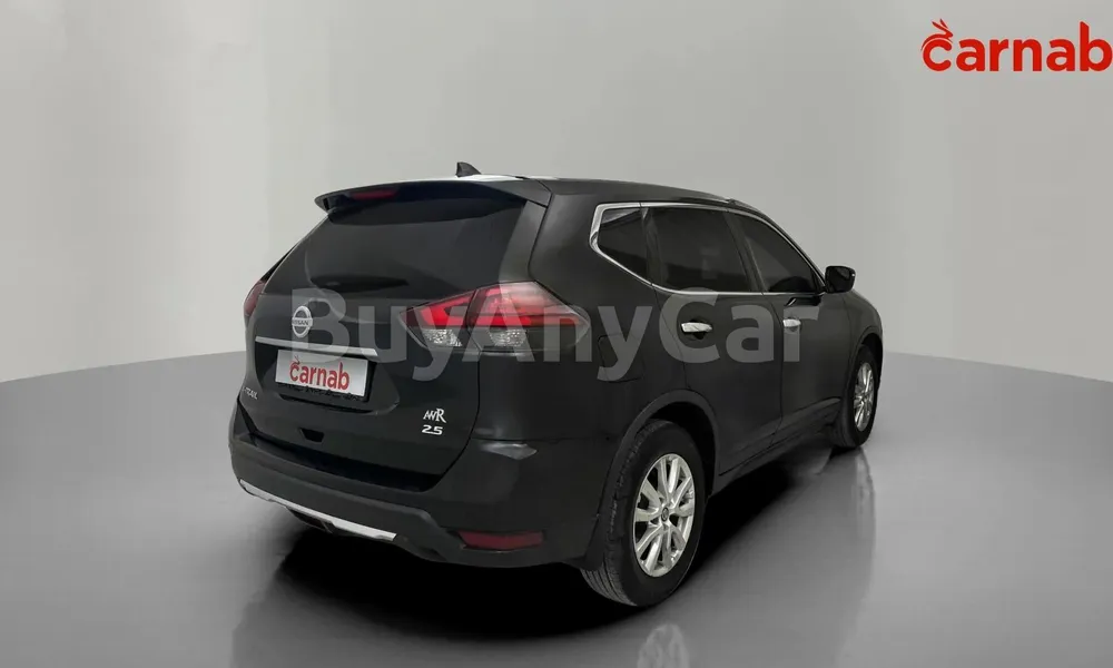 Vehicle photo 9