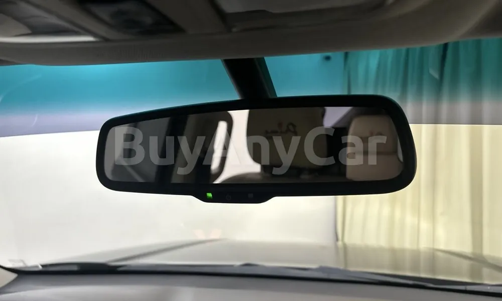 Vehicle photo 14
