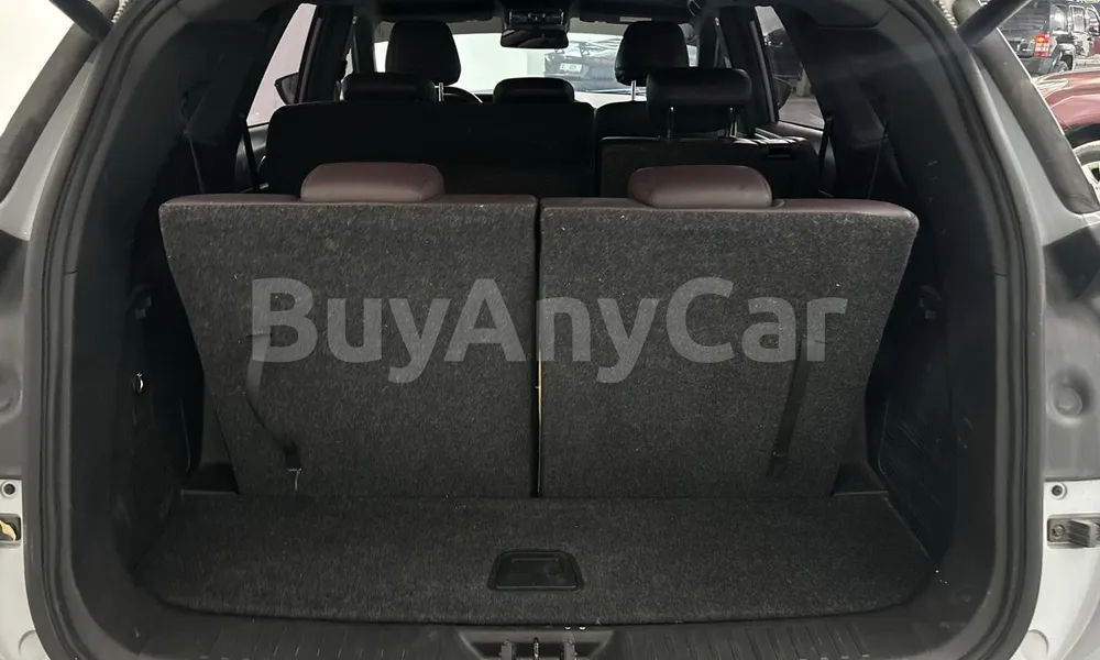 Vehicle photo 15