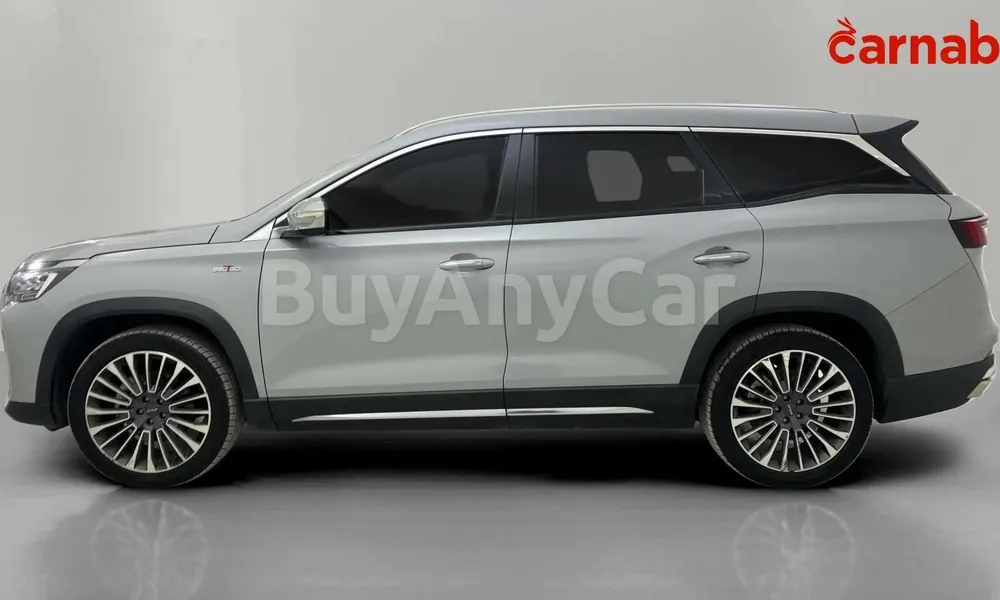 Vehicle photo 5