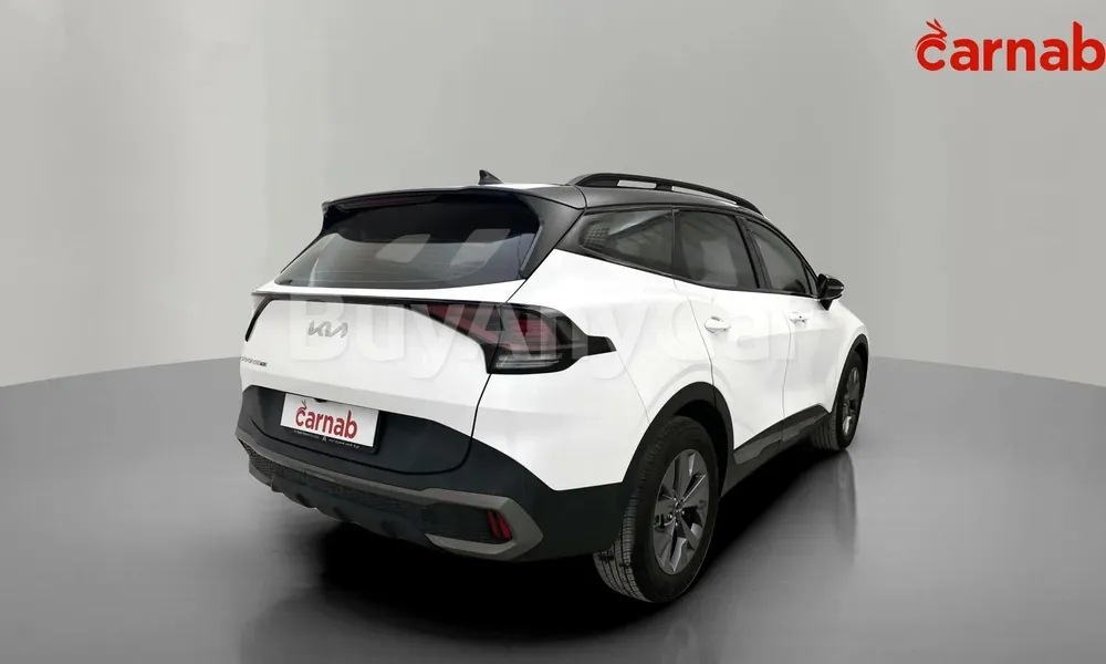 Vehicle photo 8