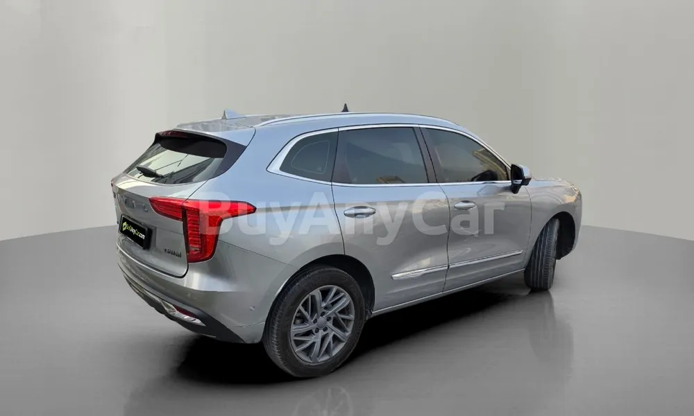 Vehicle photo 2