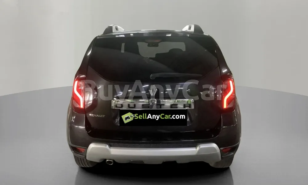 Vehicle photo 2