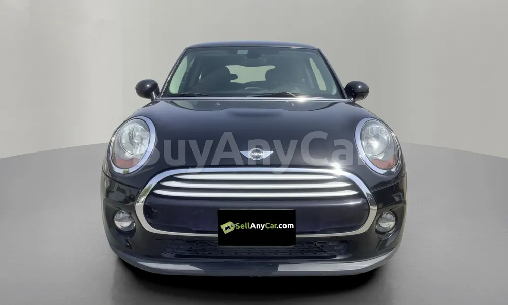 Vehicle photo 1