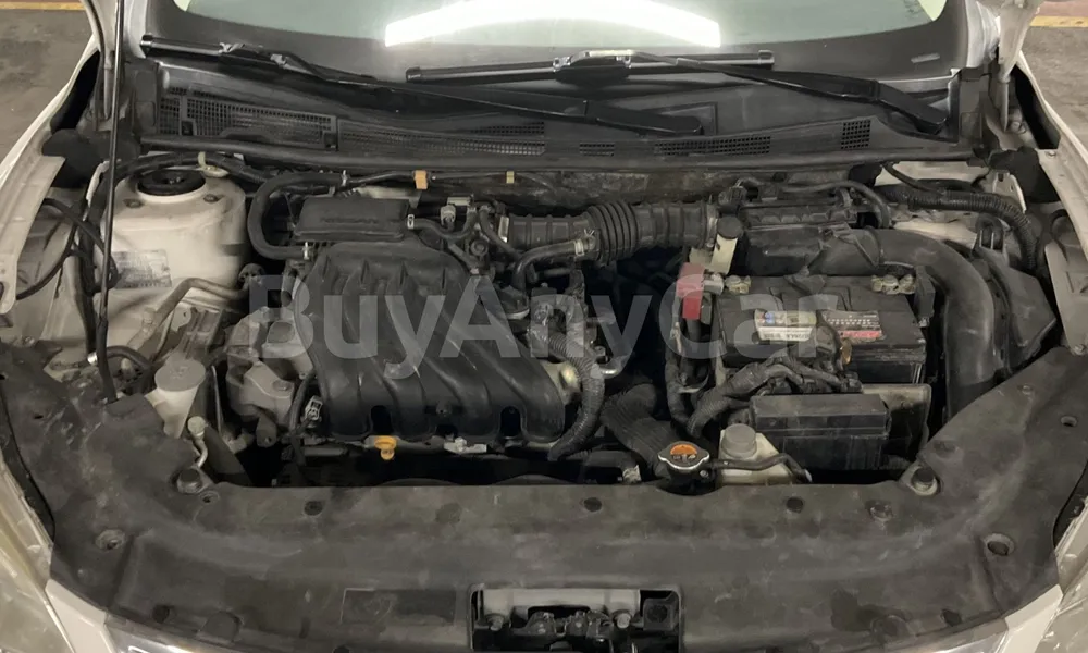 Vehicle photo 6