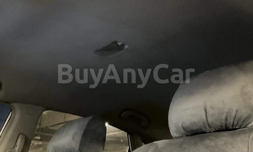 Vehicle photo 9