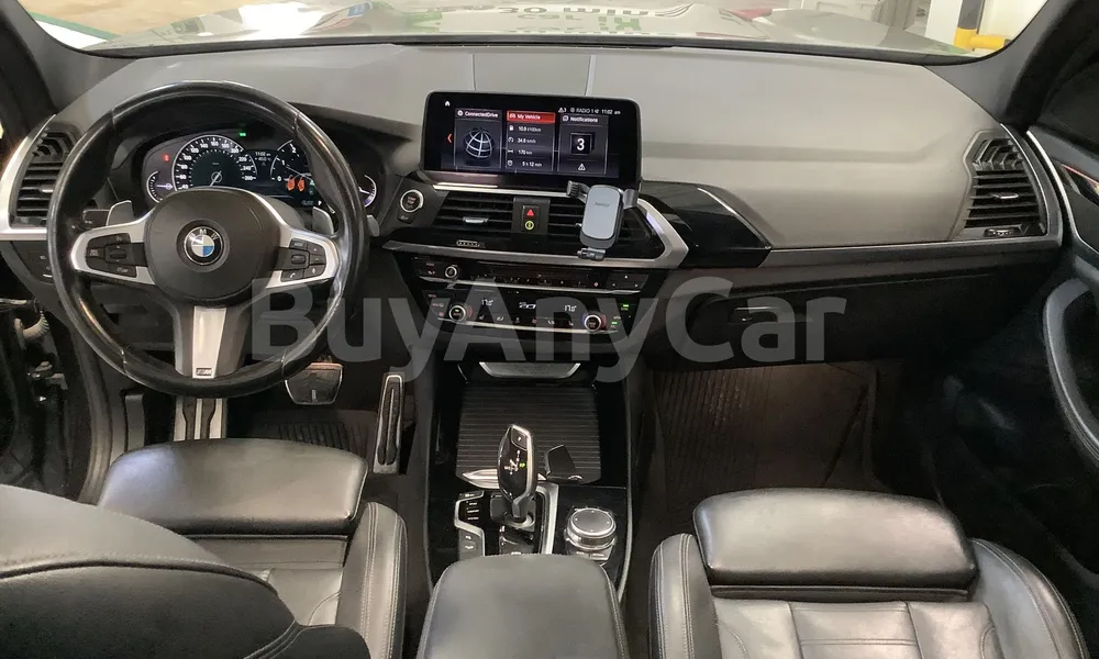 Vehicle photo 8