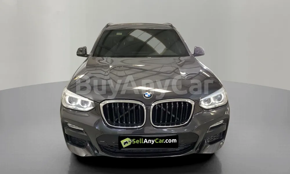 Vehicle photo 1