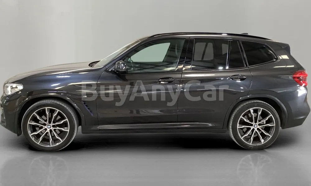 Vehicle photo 4