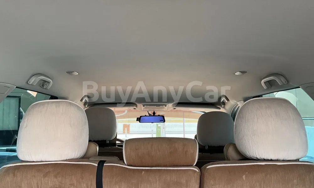 Vehicle photo 8