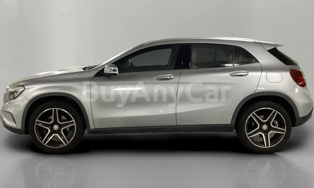 Vehicle photo 4