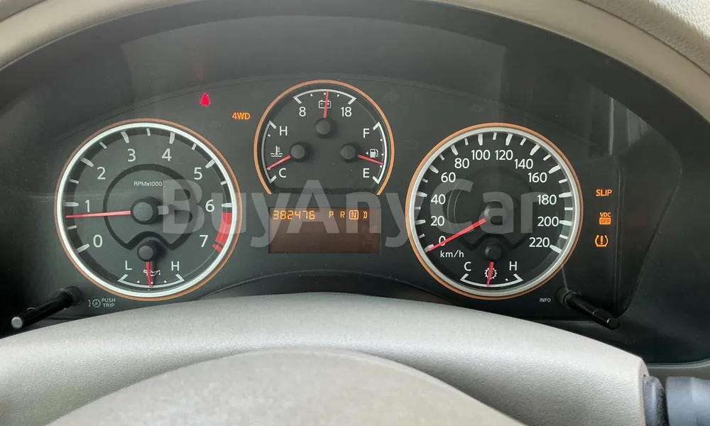 Vehicle photo 7