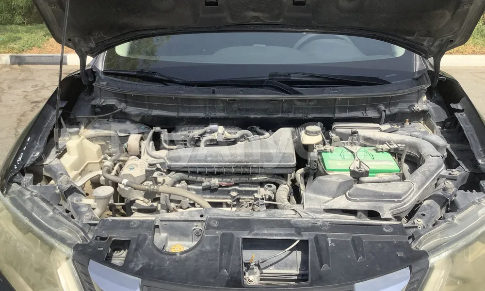 Vehicle photo 6
