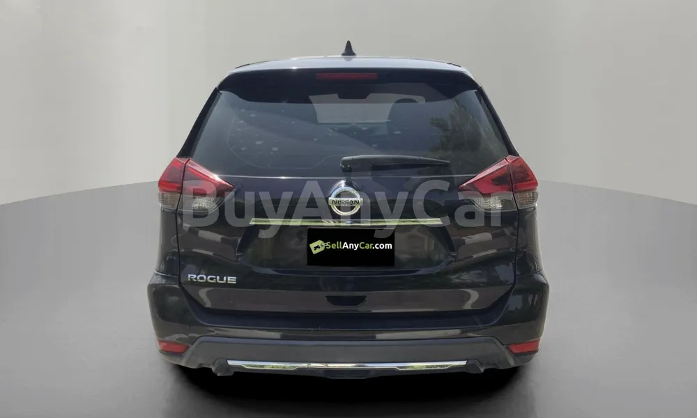 Vehicle photo 2