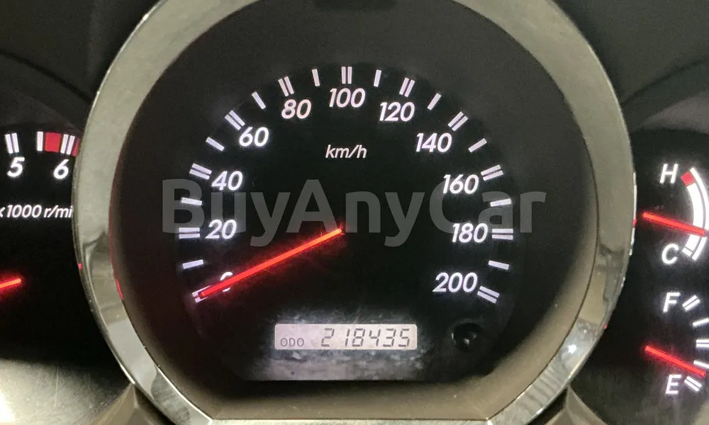 Vehicle photo 7