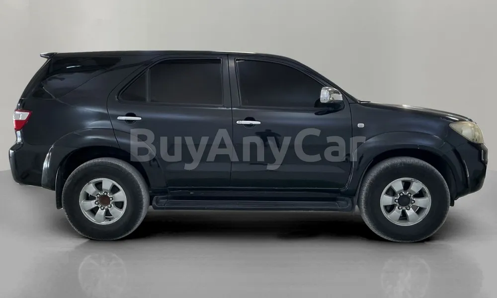 Vehicle photo 3