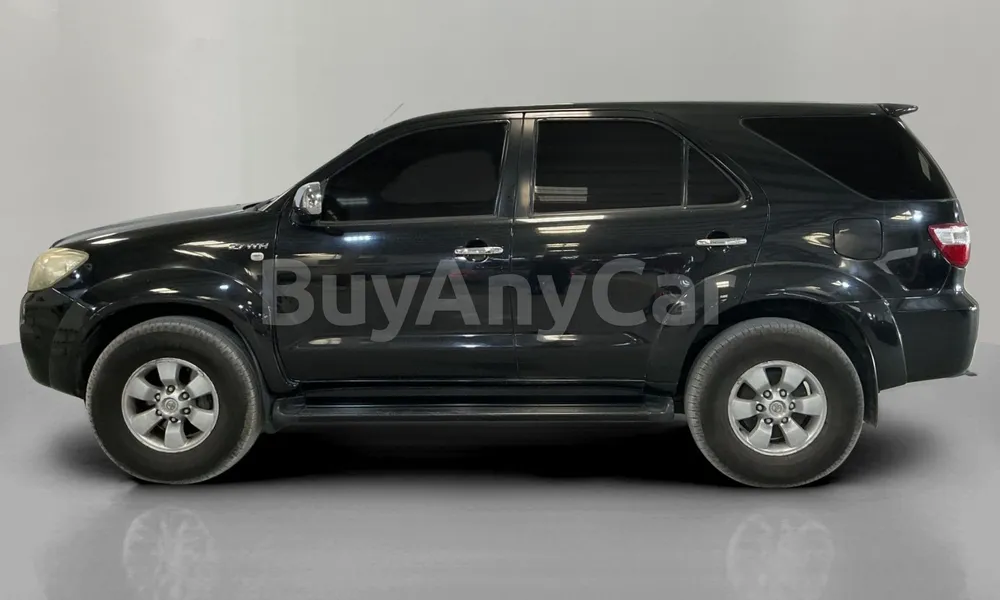 Vehicle photo 4