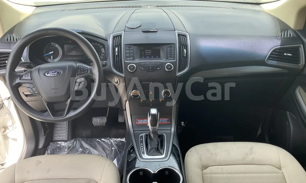 Vehicle photo 7