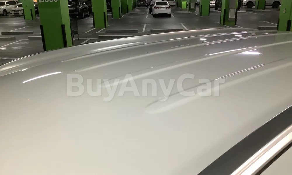 Vehicle photo 5