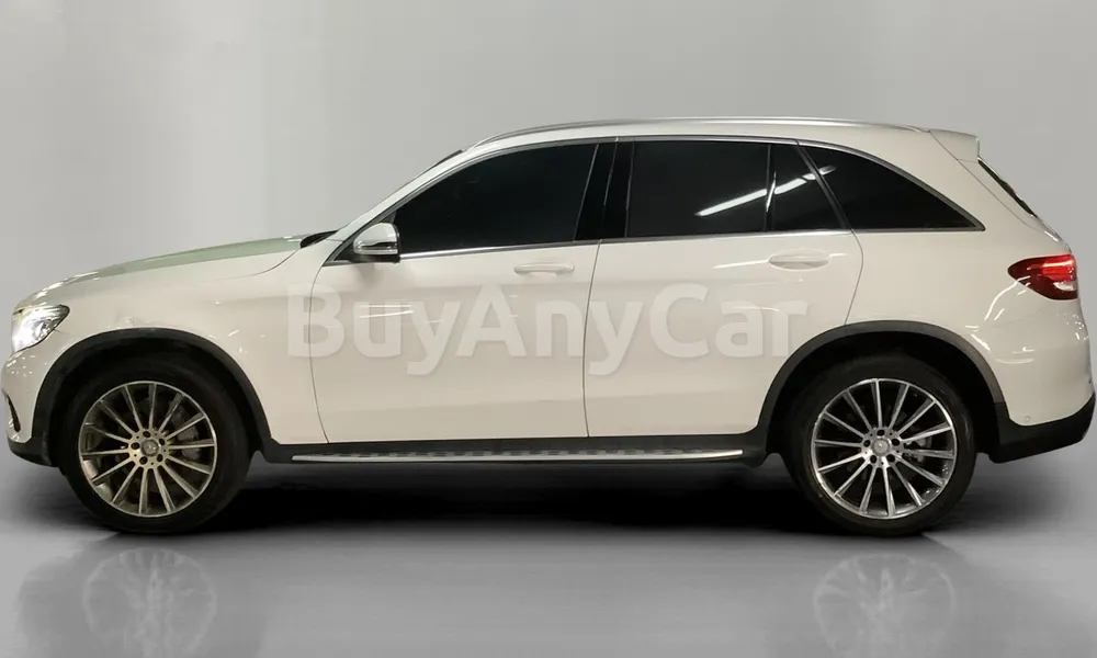 Vehicle photo 3