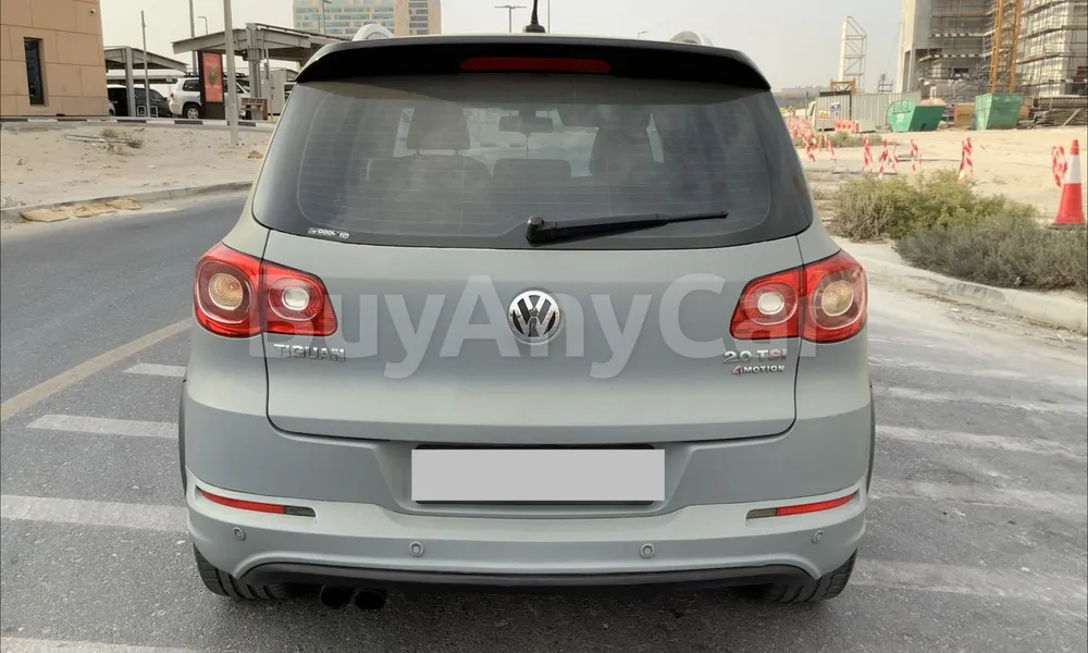 Vehicle photo 2