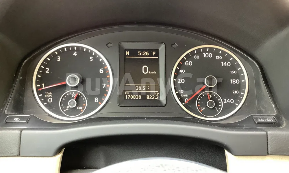Vehicle photo 6