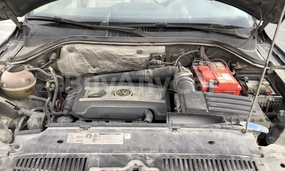 Vehicle photo 7