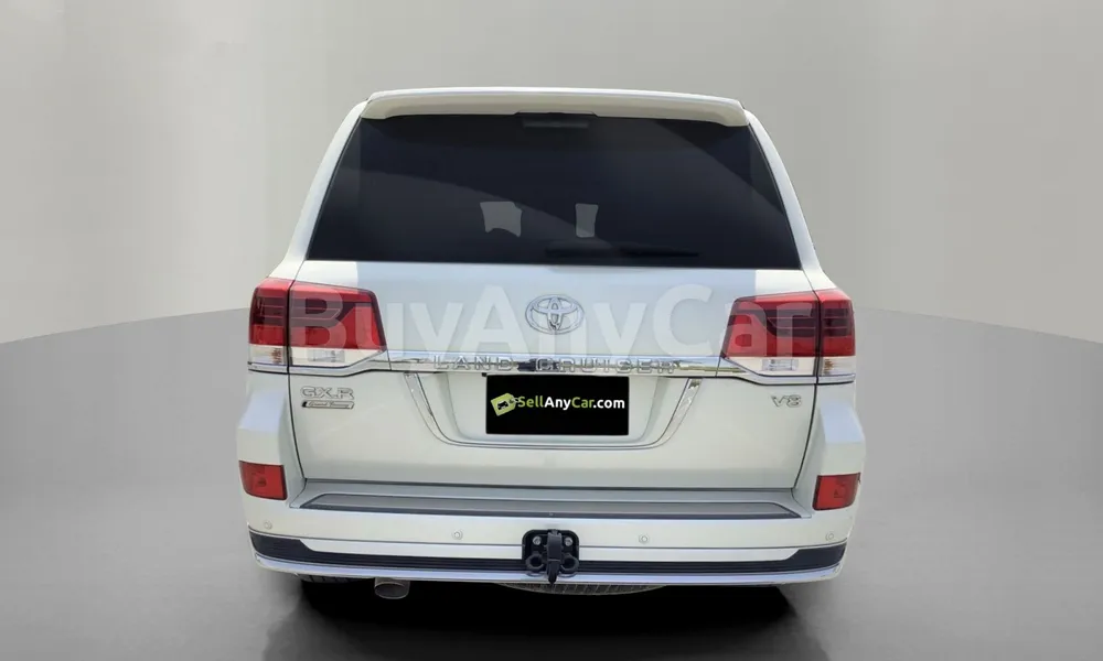 Vehicle photo 2