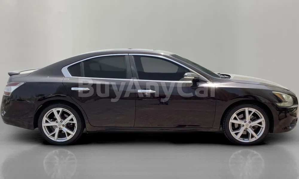 Vehicle photo 3