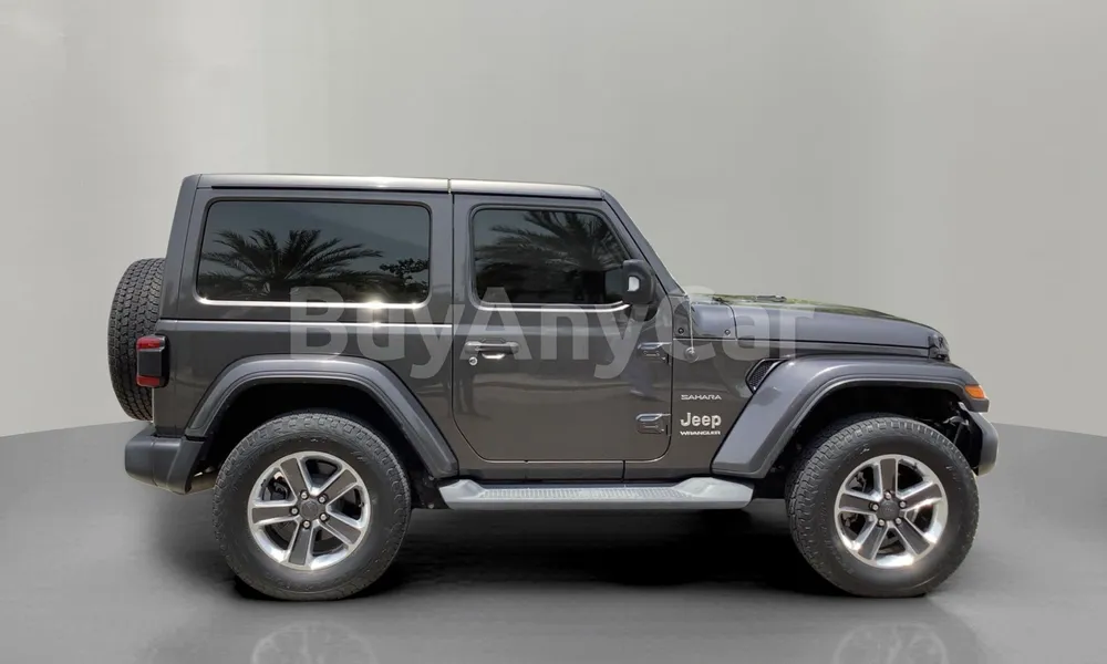Vehicle photo 4