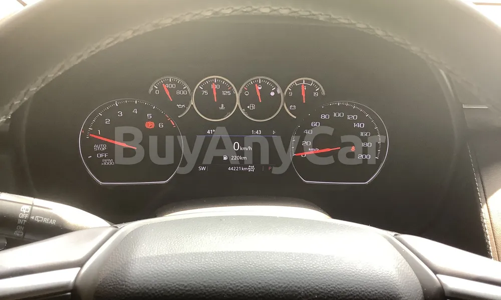 Vehicle photo 6