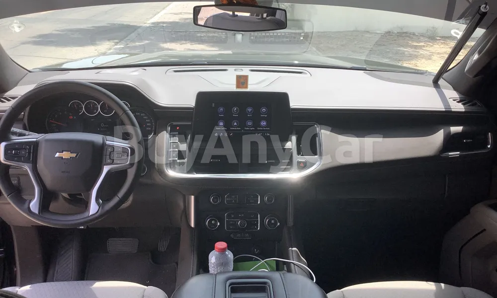Vehicle photo 8