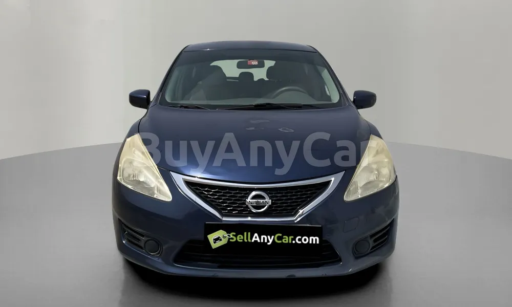 Vehicle photo 1