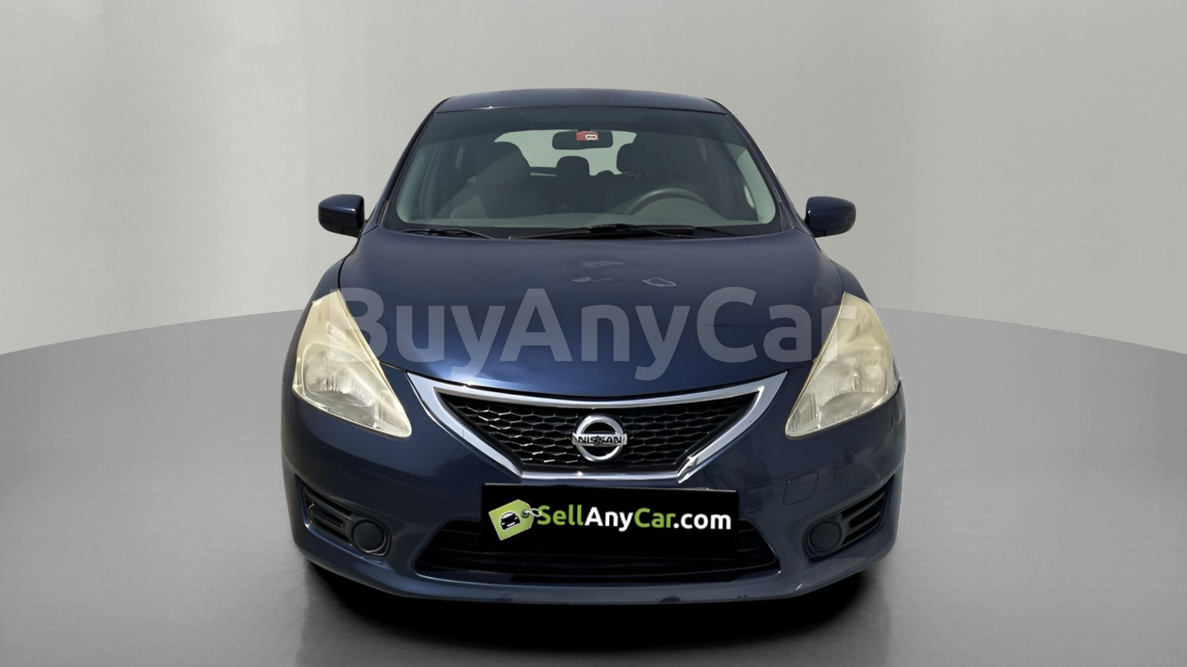 Nissan Tiida 2015