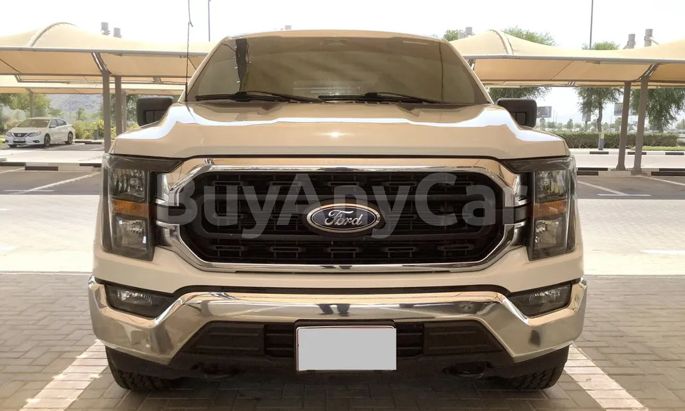 Vehicle photo 1