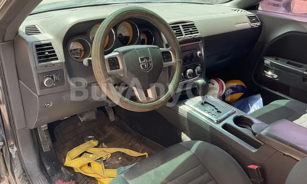 Vehicle photo 9