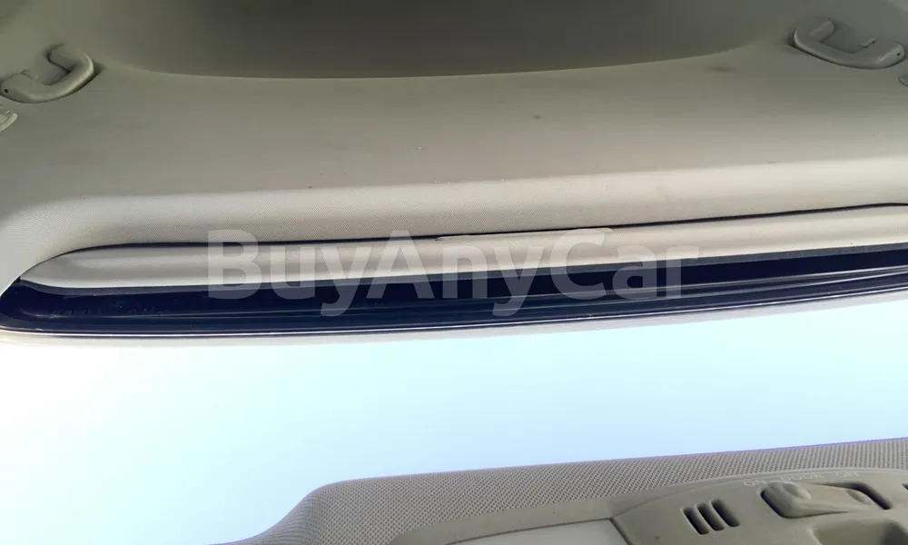 Vehicle photo 8