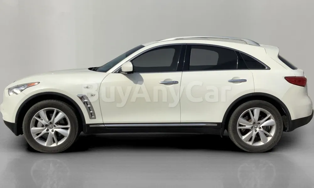 Vehicle photo 4