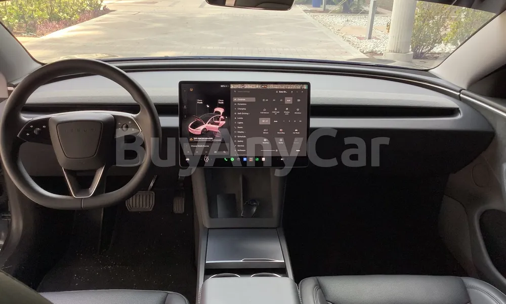 Vehicle photo 8