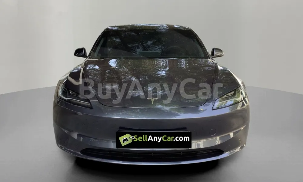 Vehicle photo 1