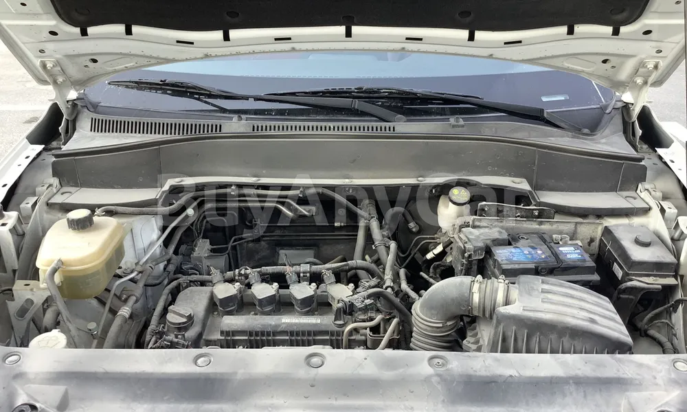 Vehicle photo 6