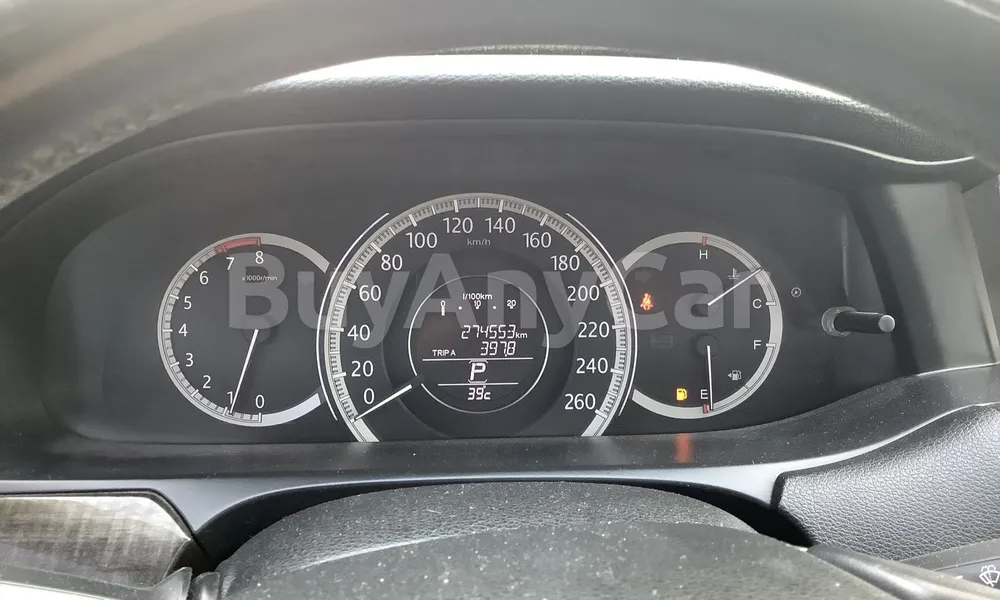 Vehicle photo 7