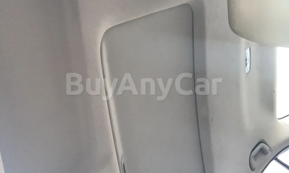Vehicle photo 9