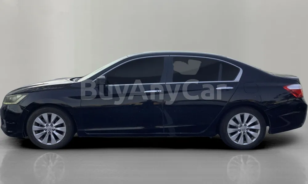 Vehicle photo 4