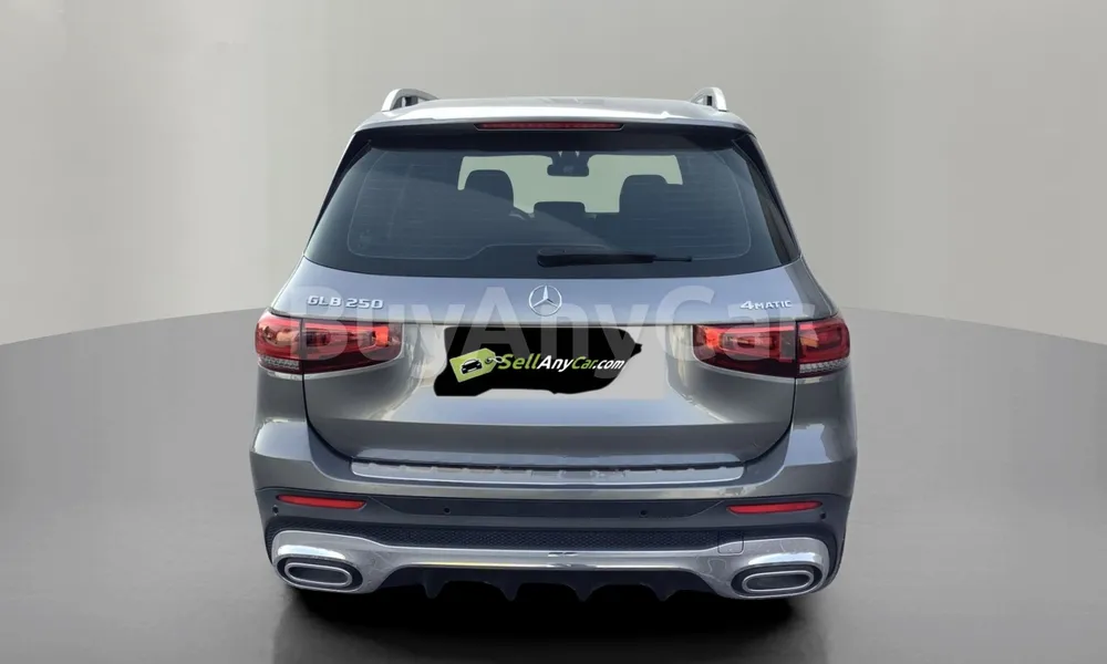 Vehicle photo 2